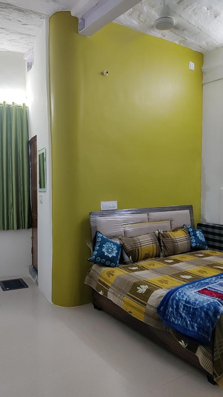 Ugs Guest House Dzsódhpur Szoba fotó